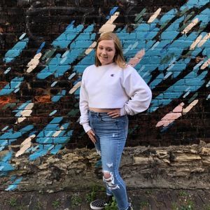 Meet your Posher, Lily